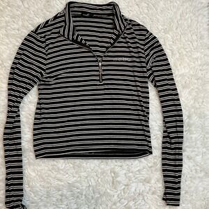 Bebe Black White Striped Quarter Zip Rhinestone Logo Long Sleeve Ribbed Top‎ M